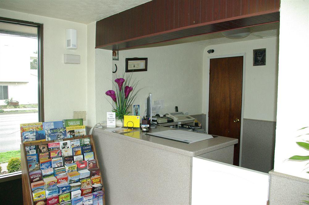 Signature Inn Юджин Экстерьер фото